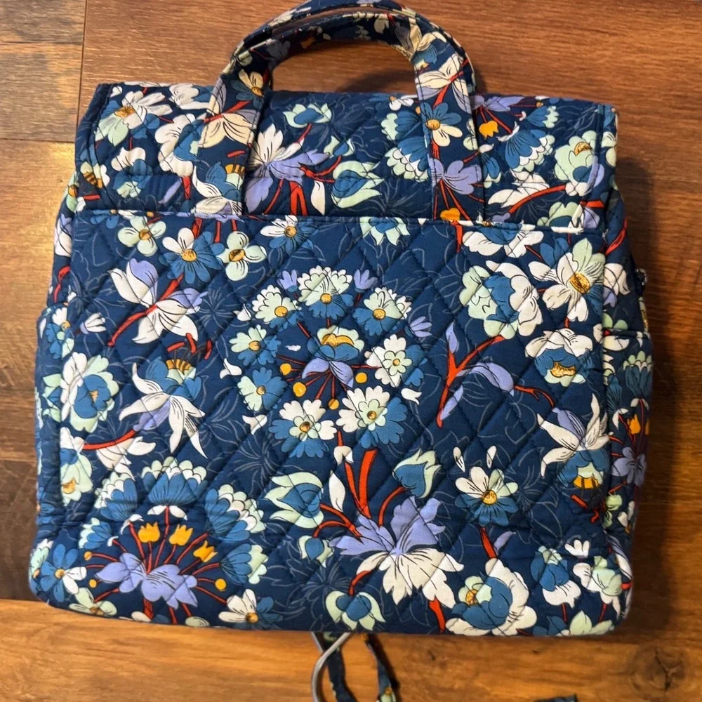 Vera Bradley Navy Floral Quilted Cosmetic Case